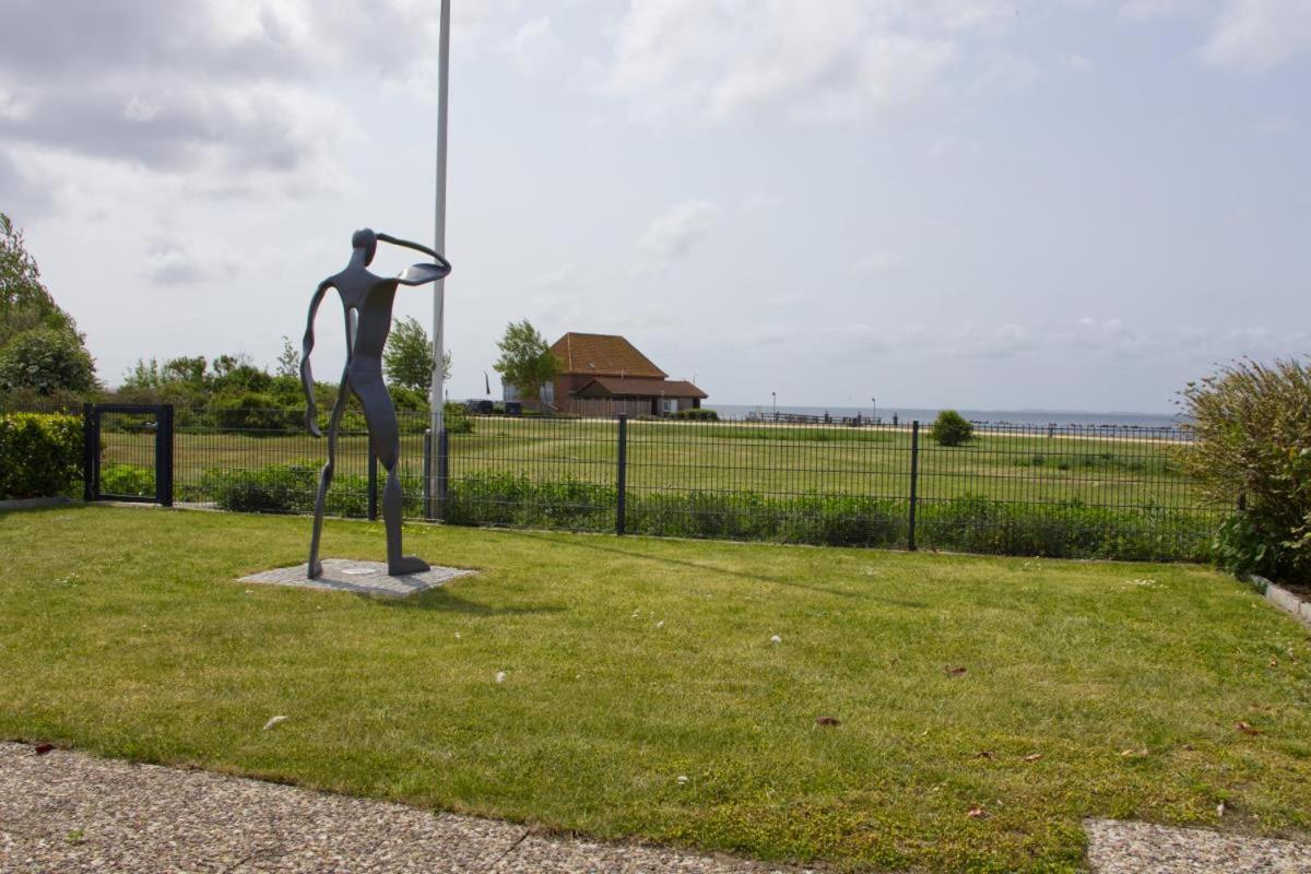 Inselblume 82 - Bungalow Am Suedstrand Mit Meerblick Burgtiefe auf Fehmarn Kültér fotó