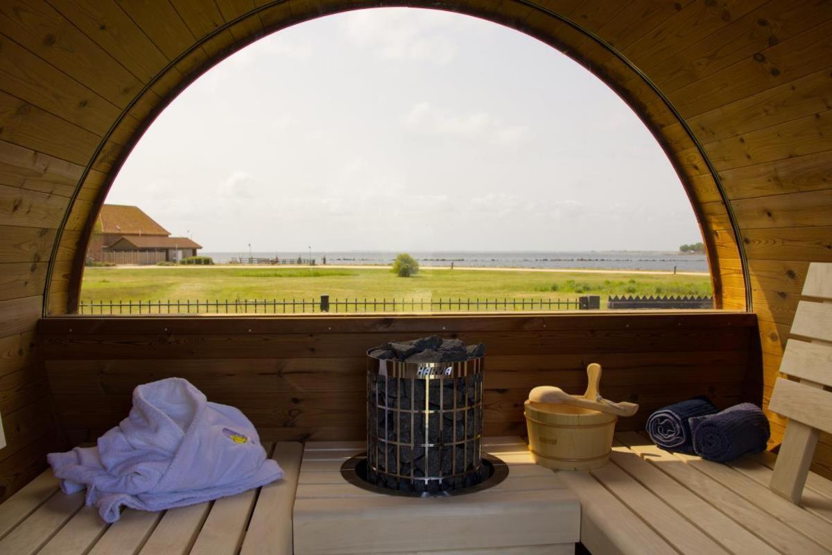 Inselblume 82 - Bungalow Am Suedstrand Mit Meerblick Burgtiefe auf Fehmarn Kültér fotó